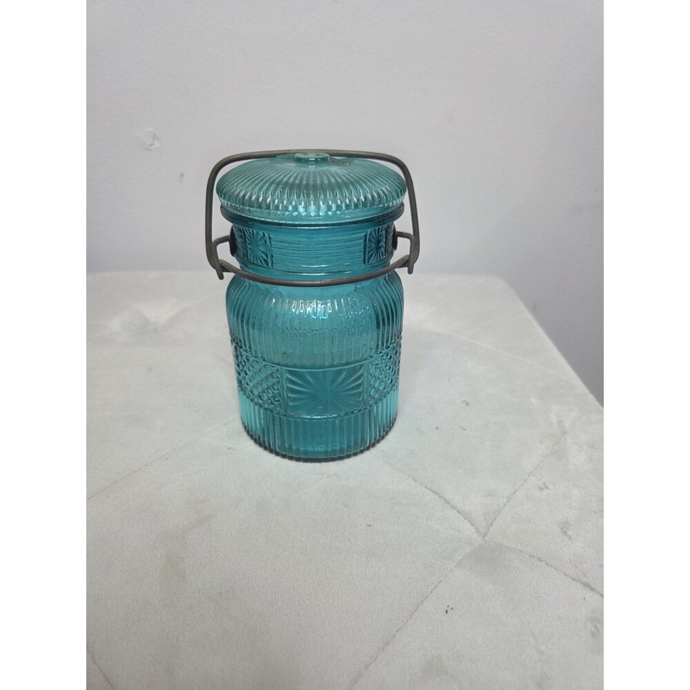 Vintage Avon Turquoise Aqua Blue 1970's Jar With Lid